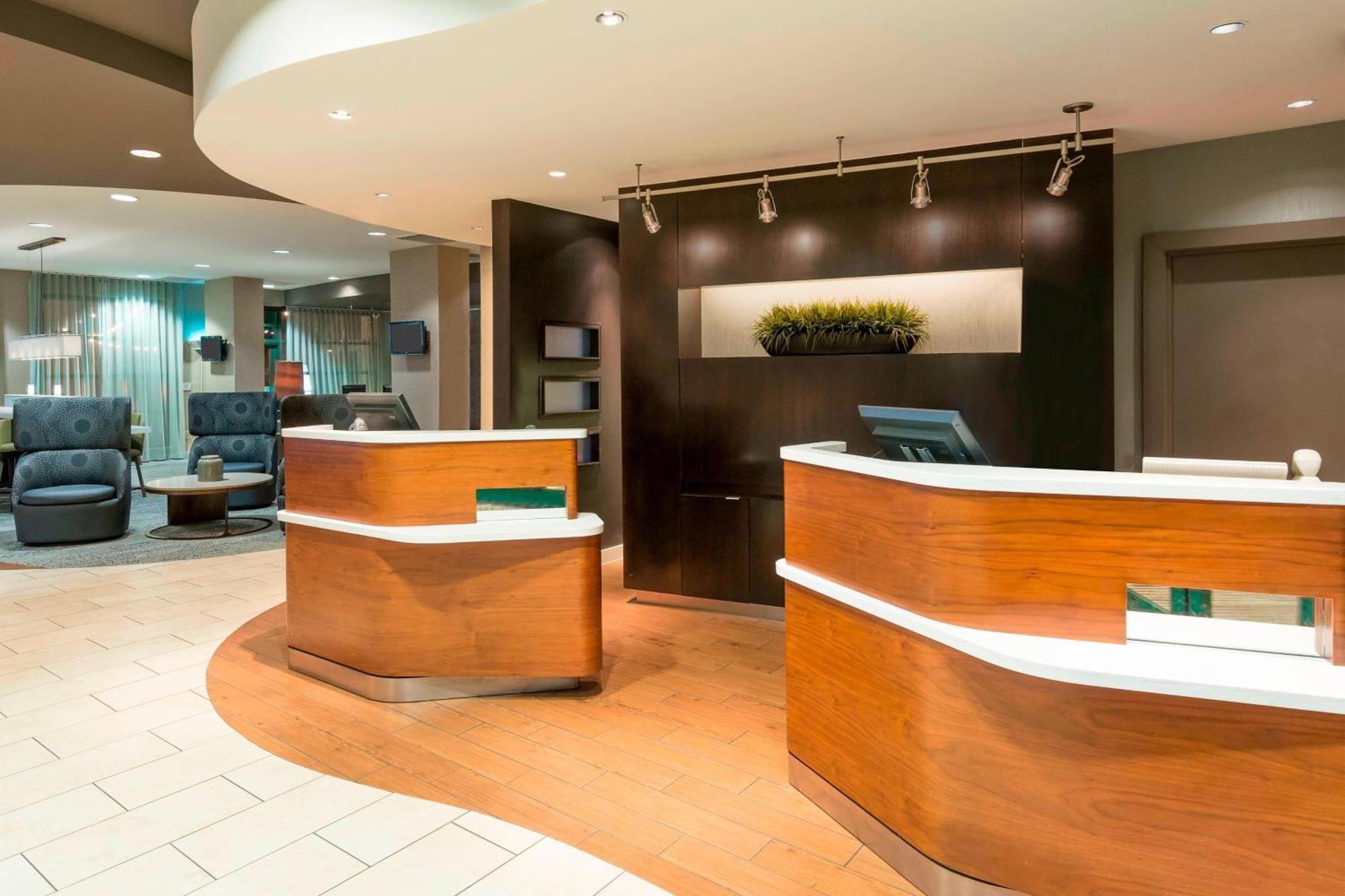 Courtyard By Marriott Chattanooga Downtown Exterior foto